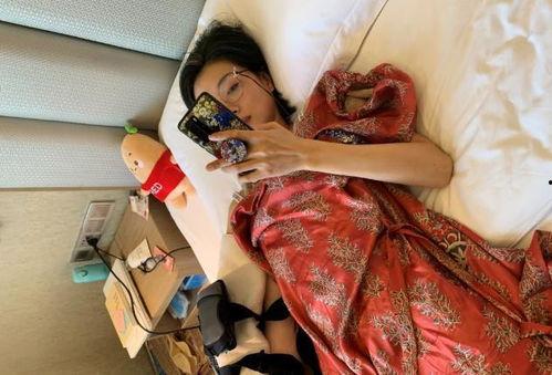 万茜行李爆料视频,揭秘明星出行必备清单 第1张 万茜行李爆料视频,揭秘明星出行必备清单 第1张